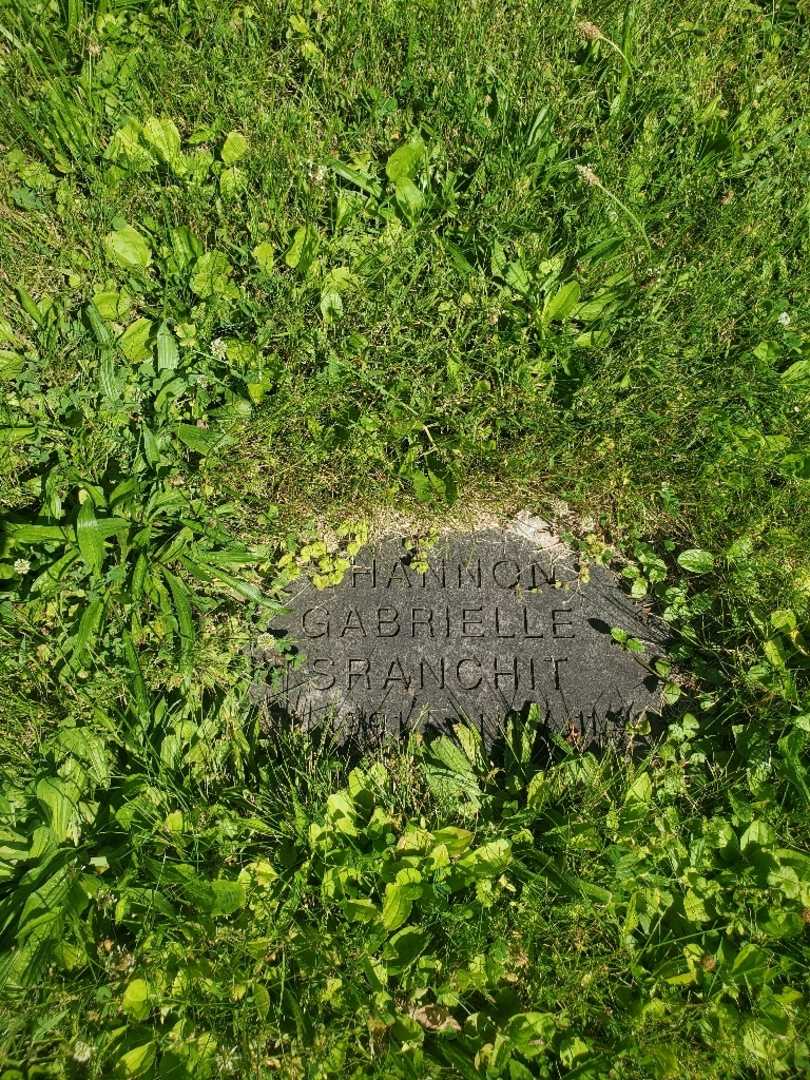 Shannon Gabrielle Sranchit's grave. Photo 3