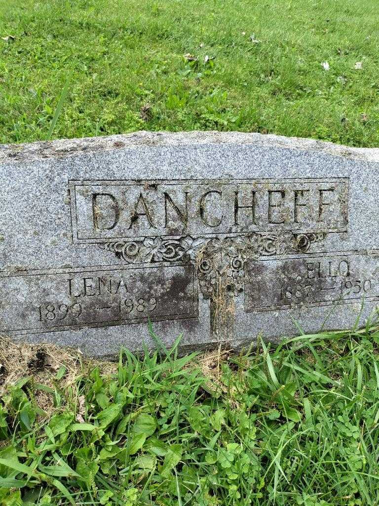 Ello Dancheff's grave. Photo 3