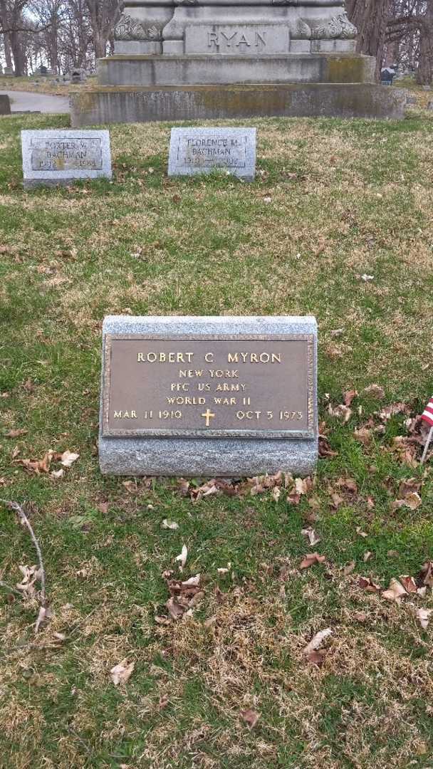 Robert C. Myron's grave. Photo 16