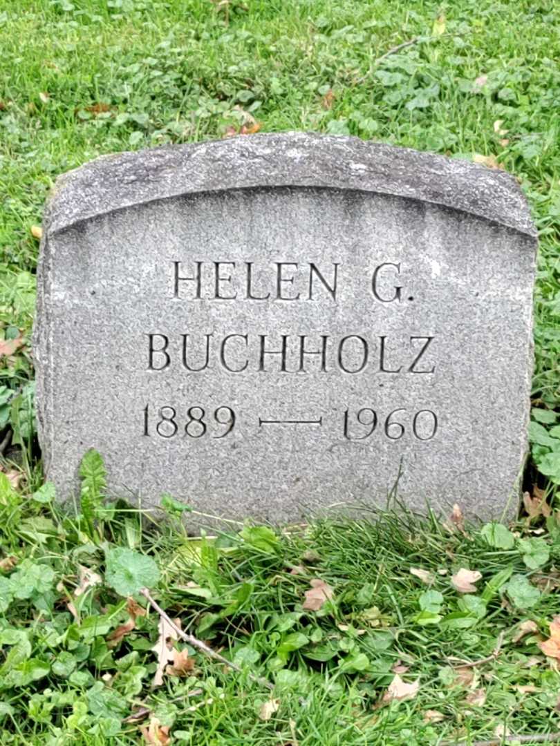 Helen G. Buchholz's grave. Photo 3