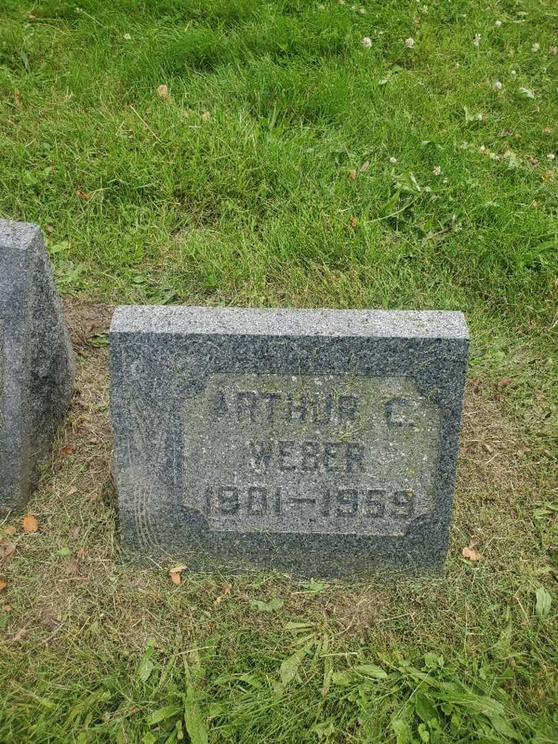 Arthur C. Weber's grave. Photo 3