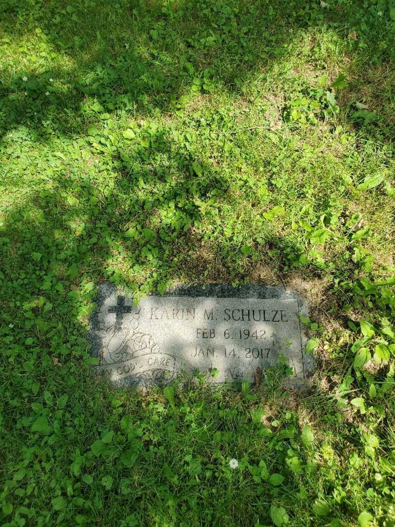 Karin Maxine Schulze's grave. Photo 2