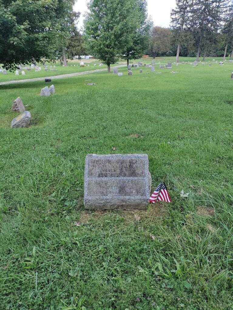 Harold G. Harrington's grave. Photo 1