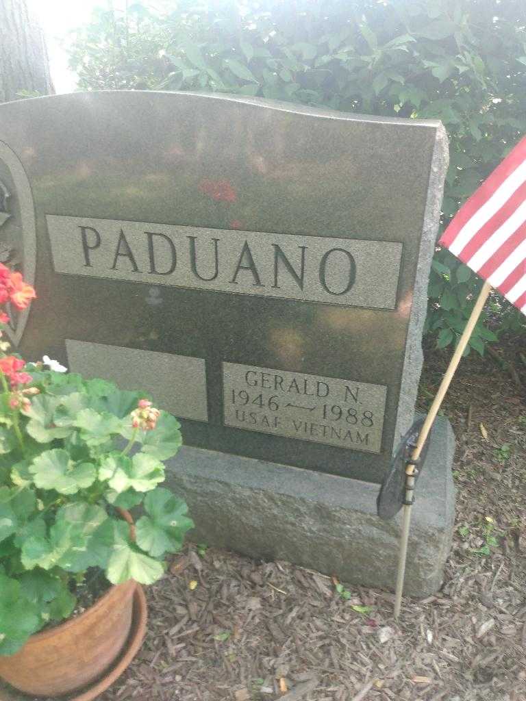 Gerald N. Paduano's grave. Photo 2