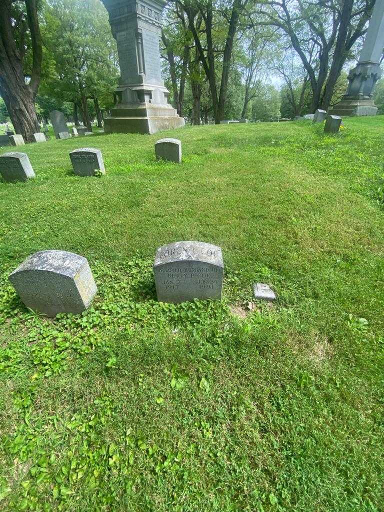 Loren F. Coe's grave. Photo 1