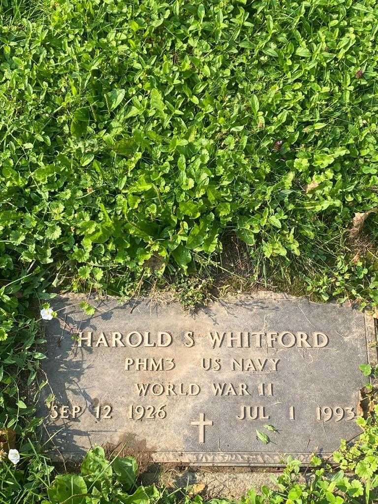 Harold S. Whitford's grave. Photo 4