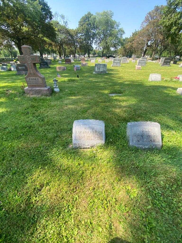 Karolina H. Klinck's grave. Photo 1