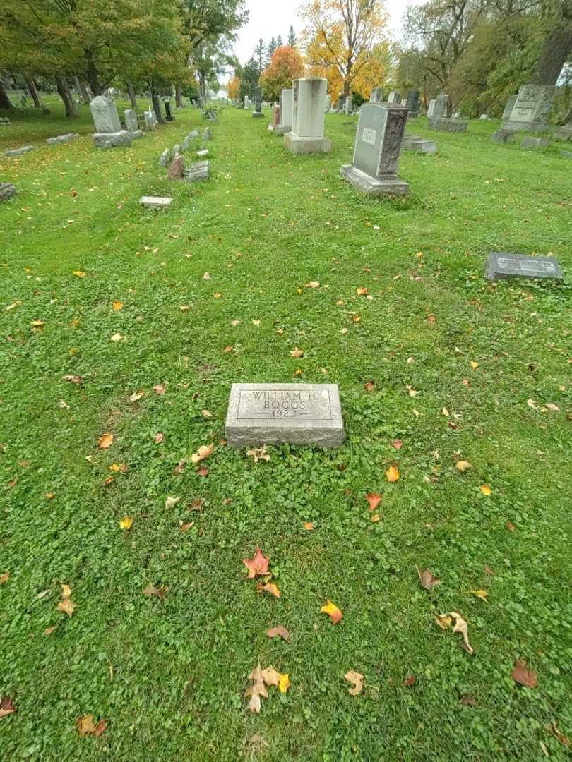 William H. Boggs's grave. Photo 1