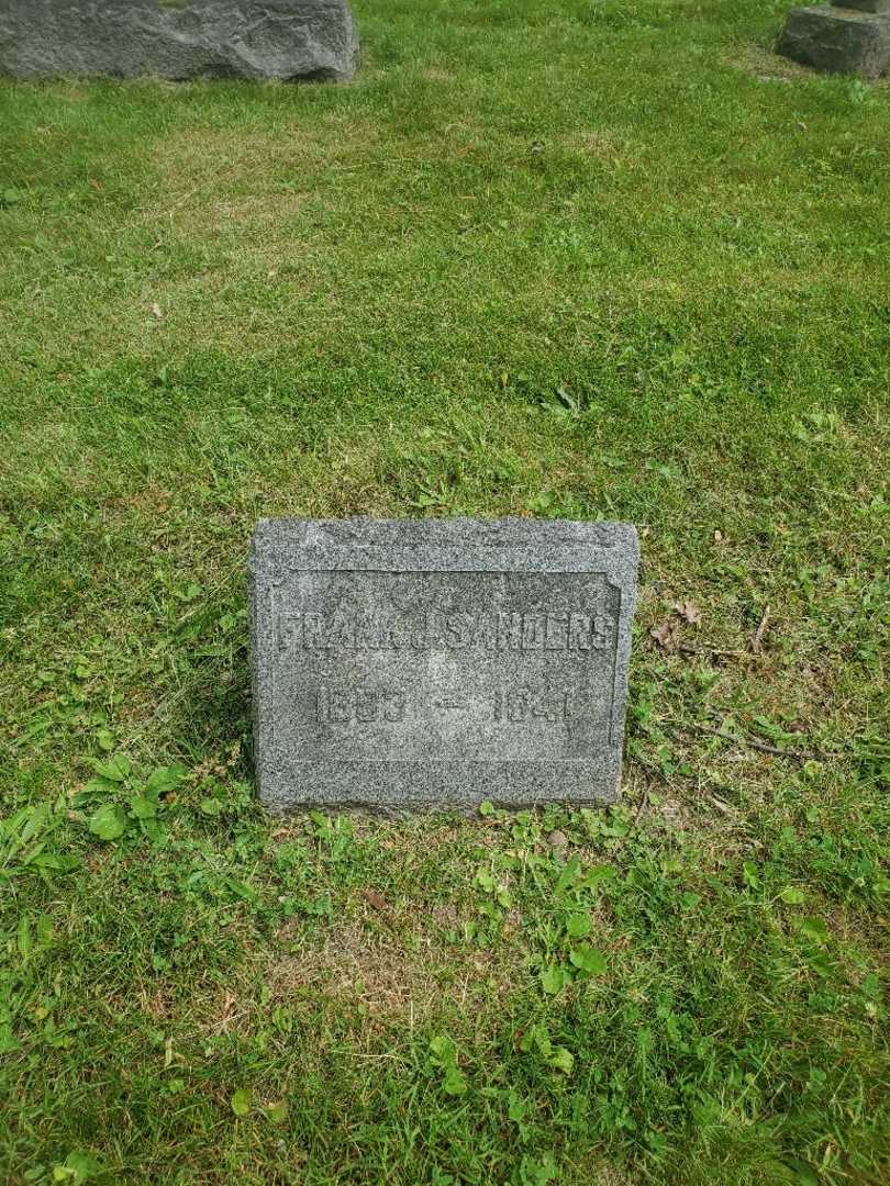 Frank J. Sanders's grave. Photo 2