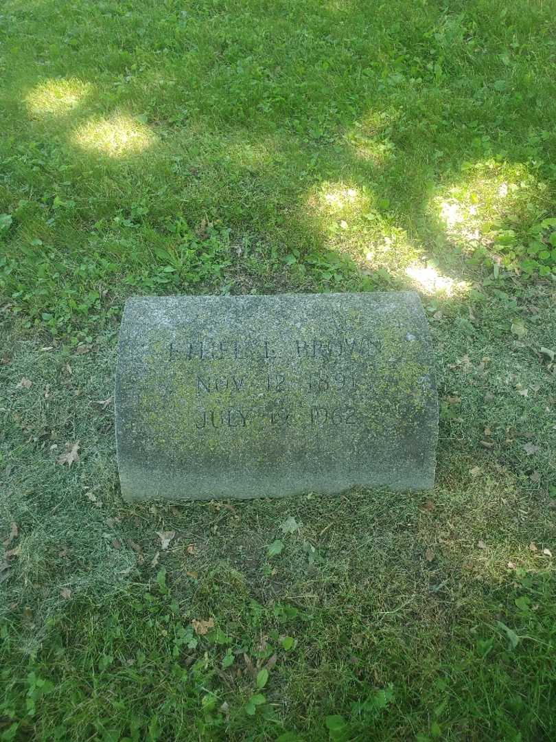 Ethel Listman Brown's grave. Photo 2
