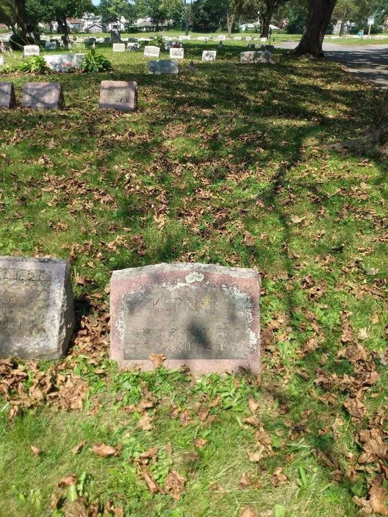 Homer T. Kepner's grave. Photo 1