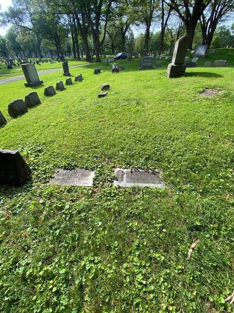 Elizabeth M. Ingalls's grave. Photo 2