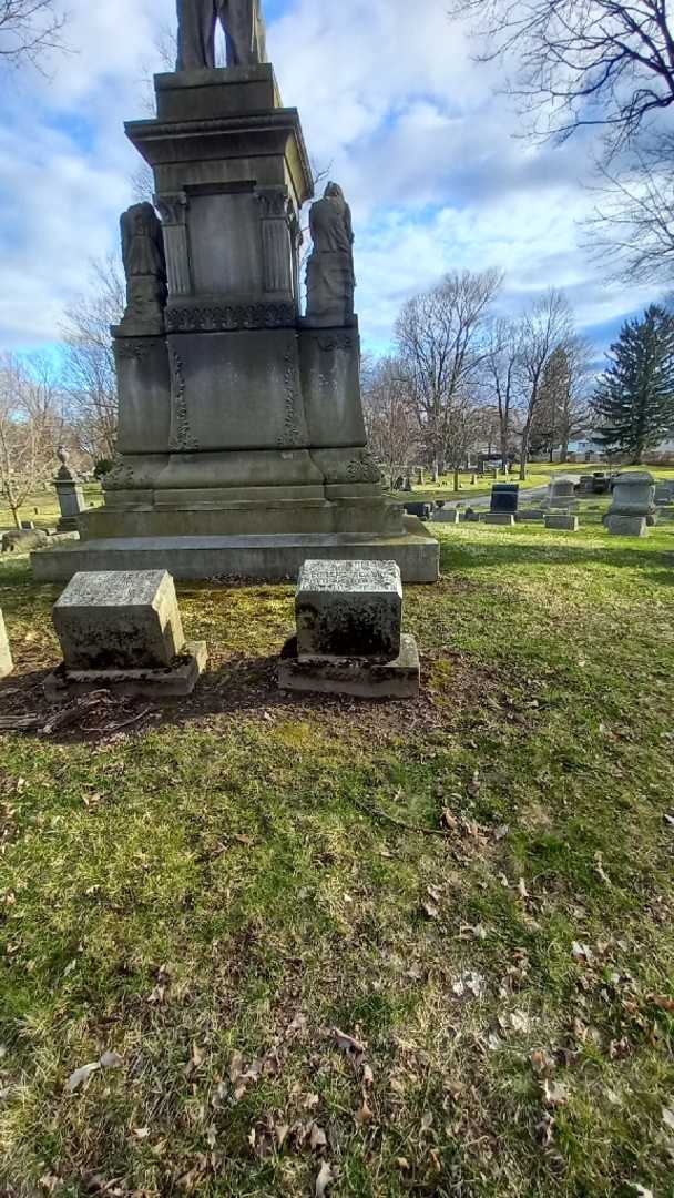 Katherine Reasel's grave. Photo 15