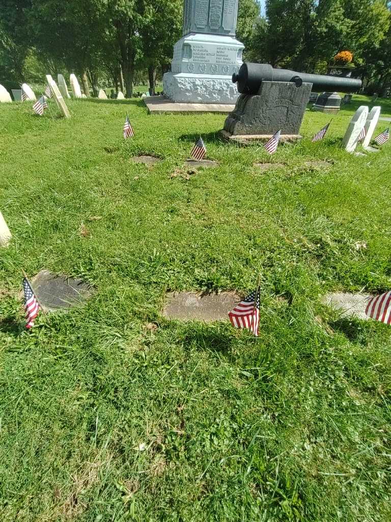 Charles L. Mullete's grave. Photo 1