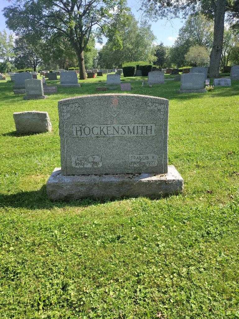 Edna V. Hockensmith's grave. Photo 1