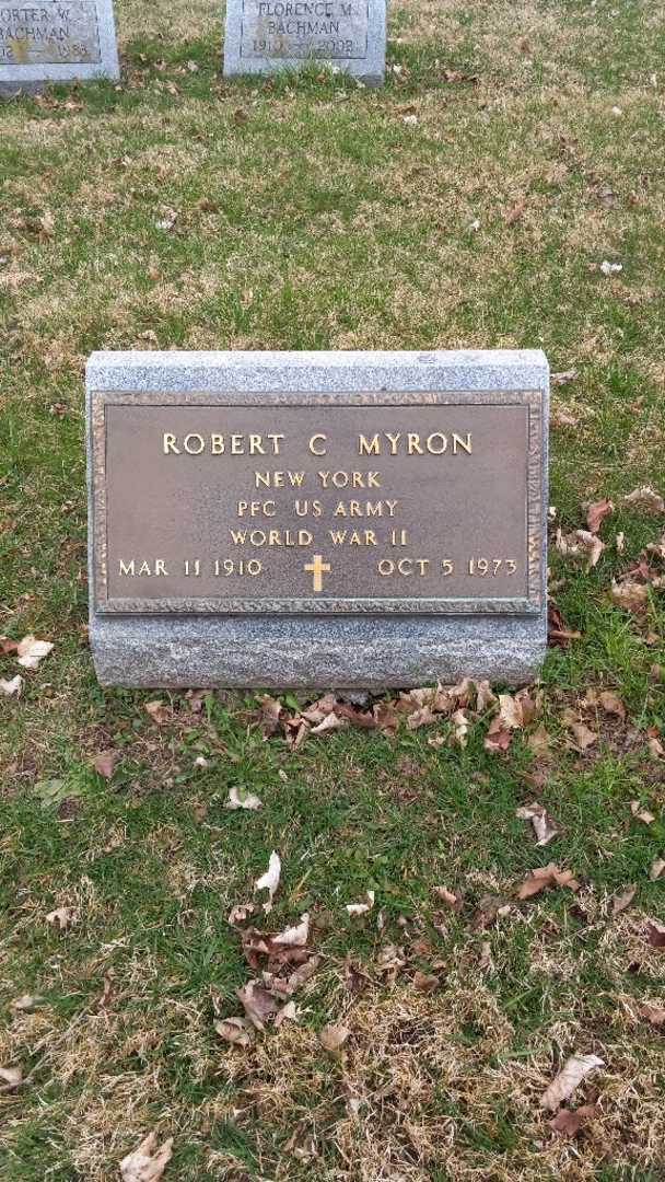 Robert C. Myron's grave. Photo 17