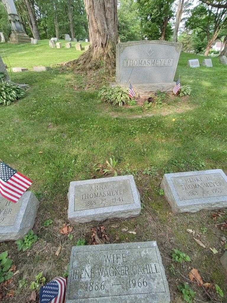 Anna F. Thomasmeyer's grave. Photo 1