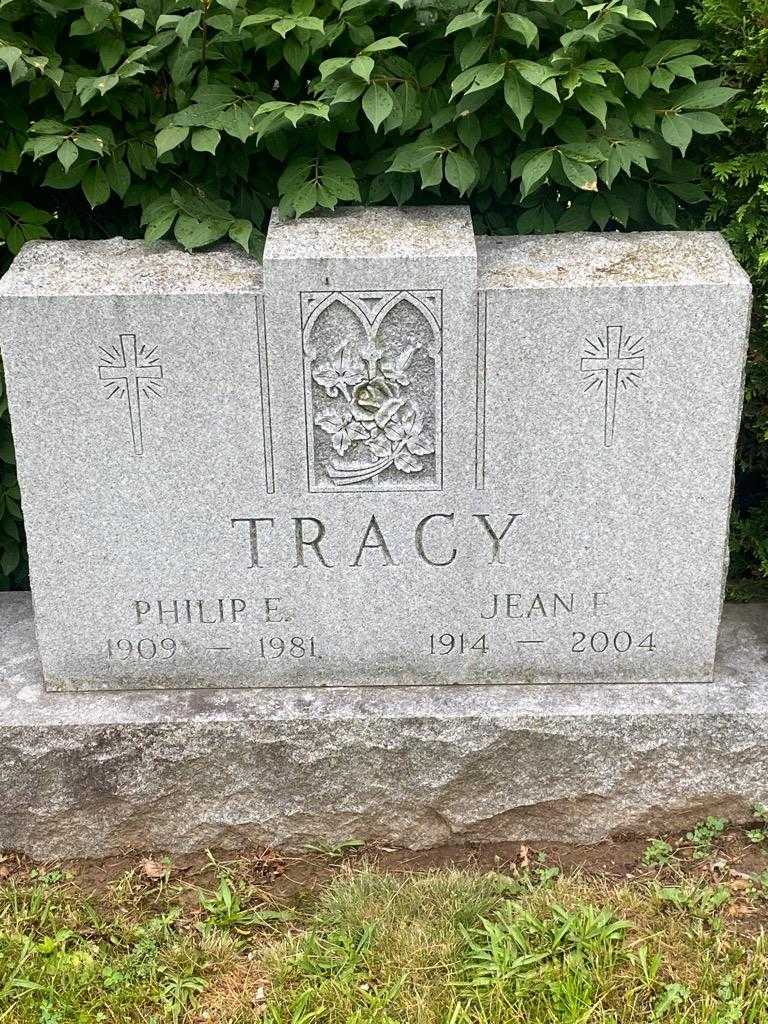 Jean F. Tracy's grave. Photo 3