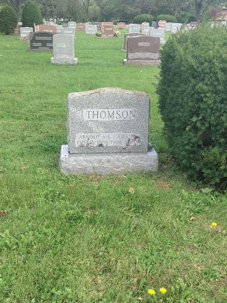 Arnold A. Thomson's grave. Photo 2