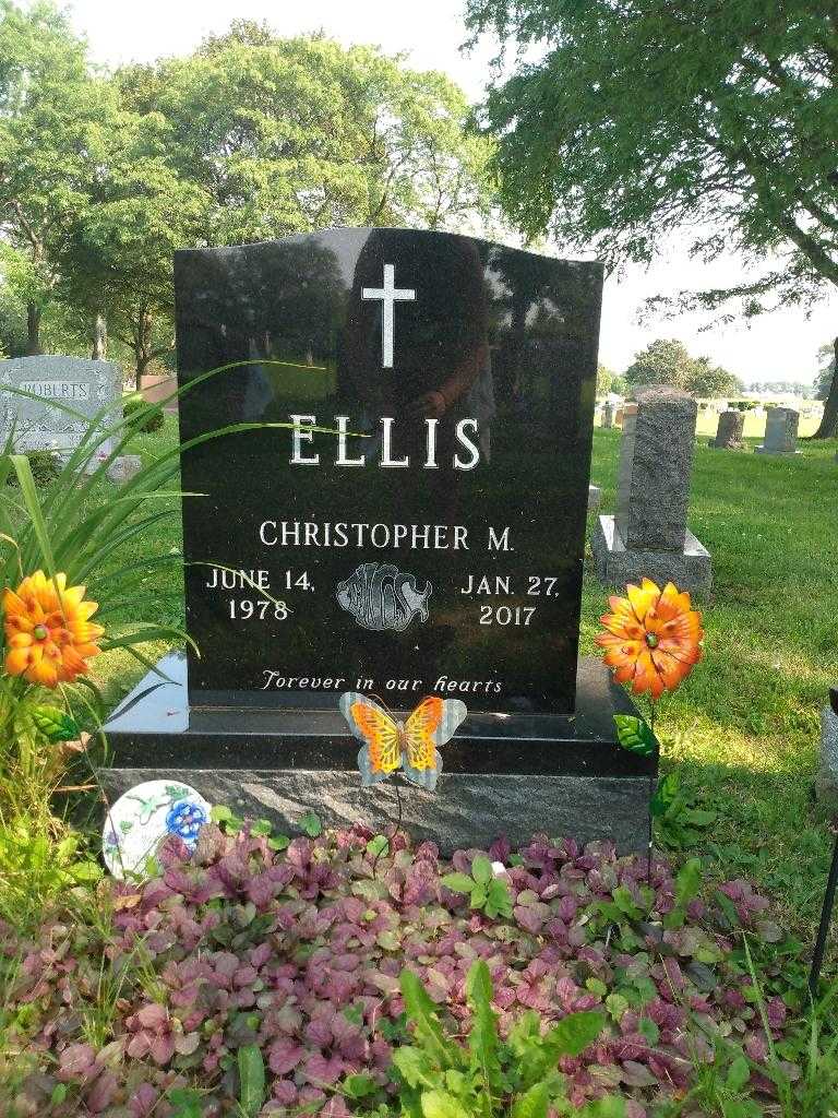 Christopher M. Ellis's grave. Photo 2