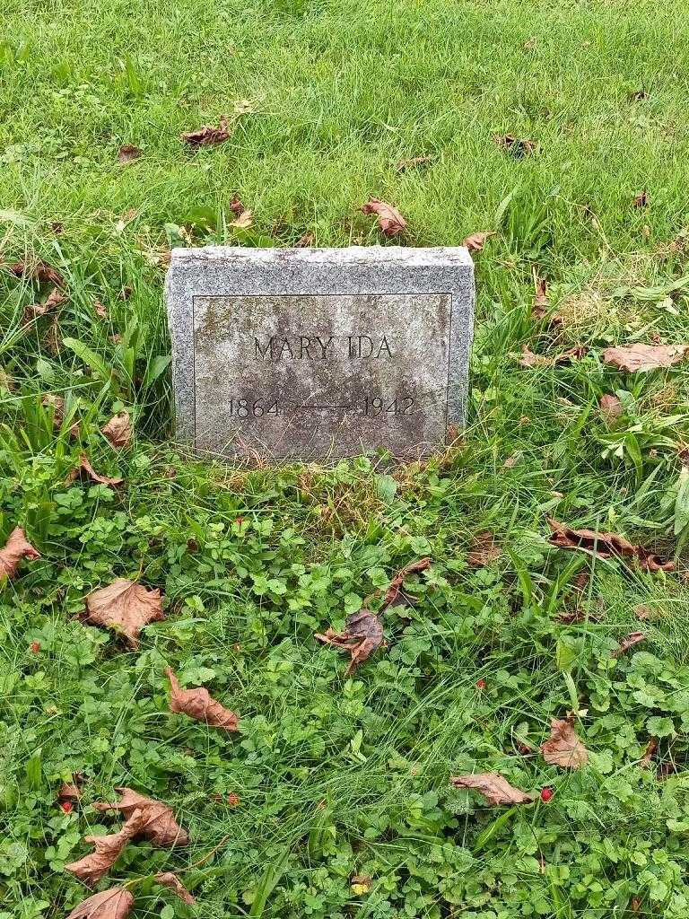 Mary Ida Carson's grave. Photo 2