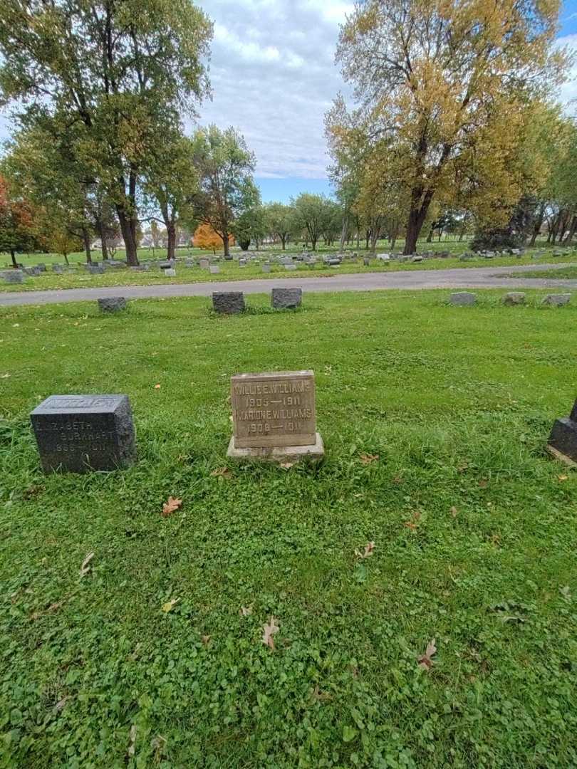 William E. "Willie" Williams's grave. Photo 1