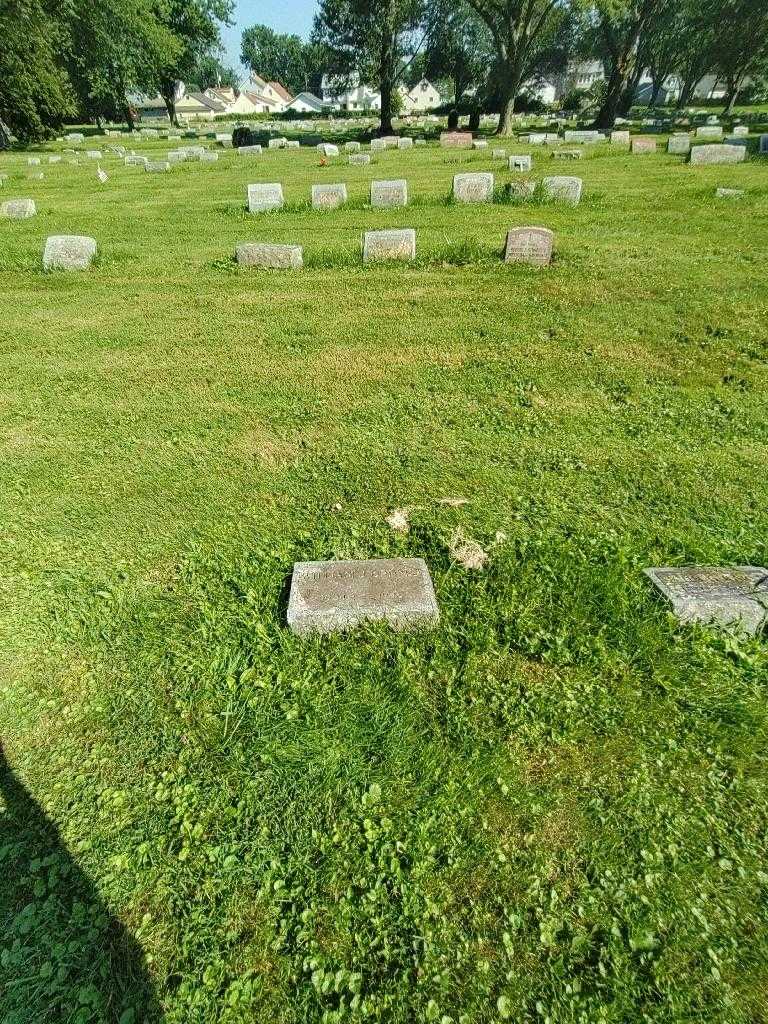 William J. Upfold Junior's grave. Photo 1