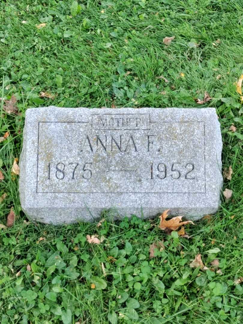 Anna F. Seibert's grave. Photo 3
