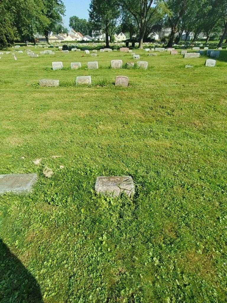 John G. Karle's grave. Photo 1