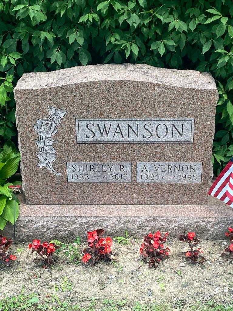 Vernon A. Swanson's grave. Photo 3