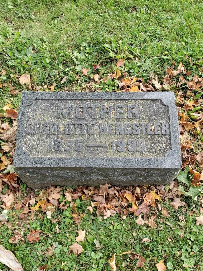 Charlotte Hengstler's grave. Photo 3