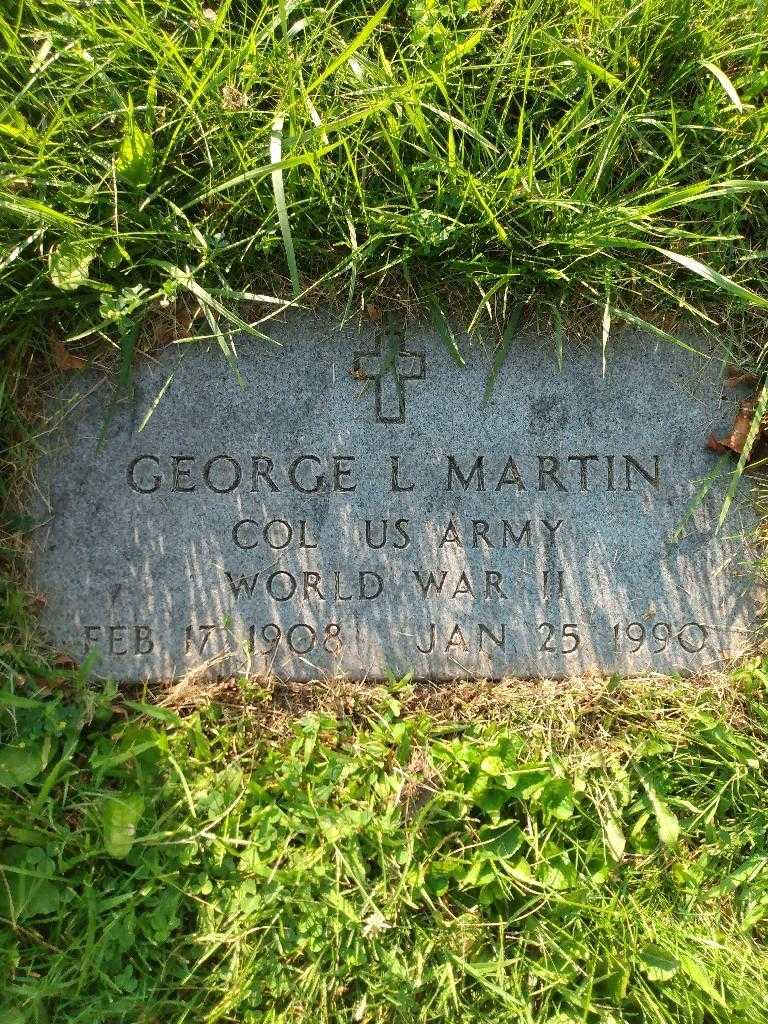 George L. Martin's grave. Photo 4