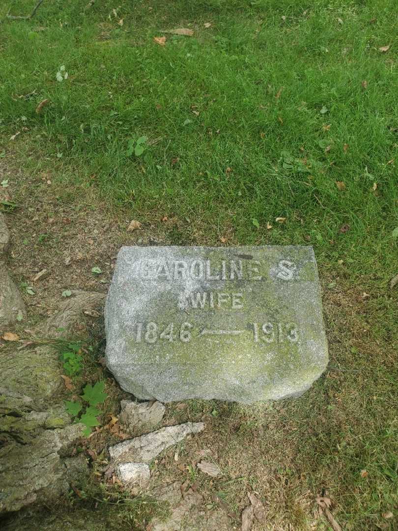 Caroline S. Egebrecht's grave. Photo 2