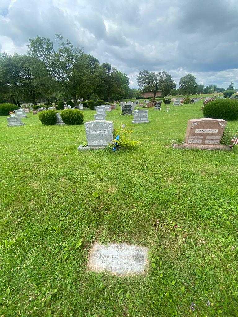 Edward C. Erickson's grave. Photo 3