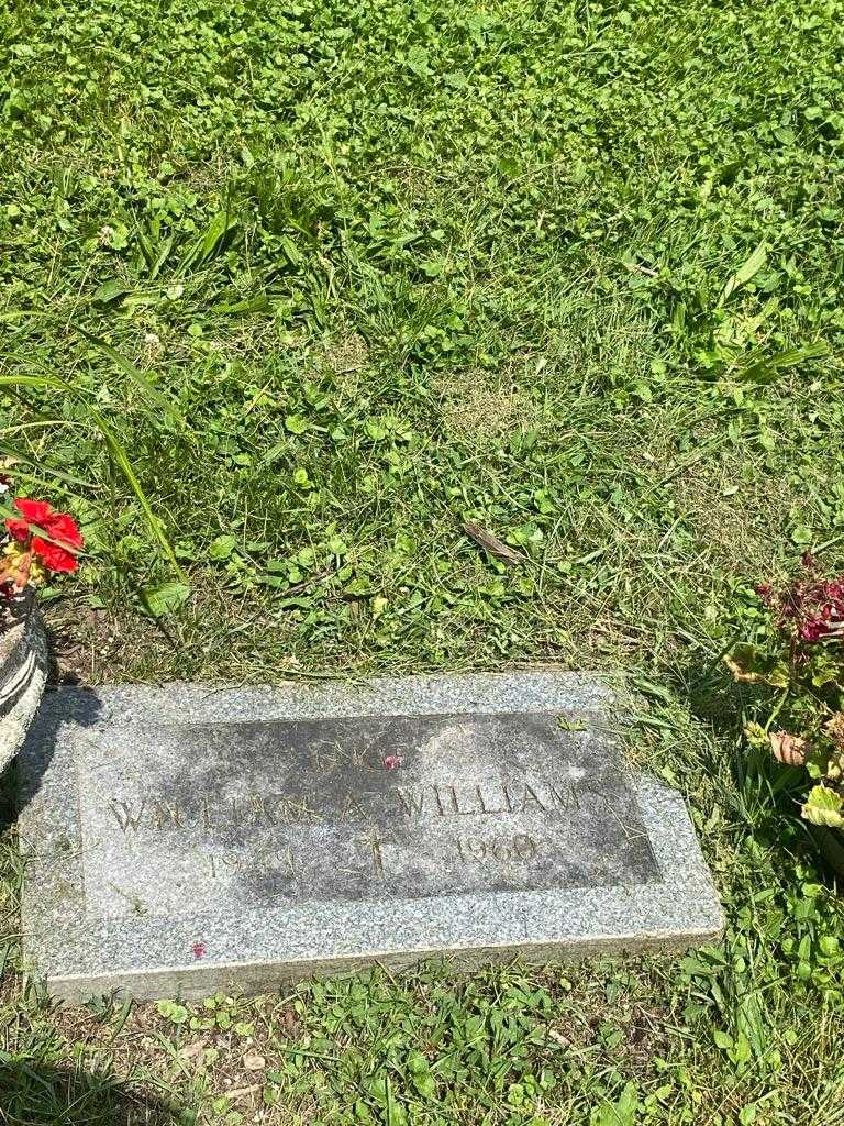 William A. Williams's grave. Photo 3