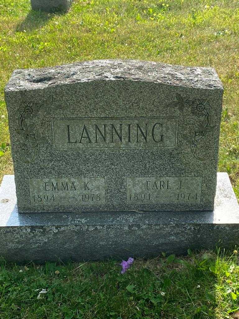 Earl J. Lanning's grave. Photo 3