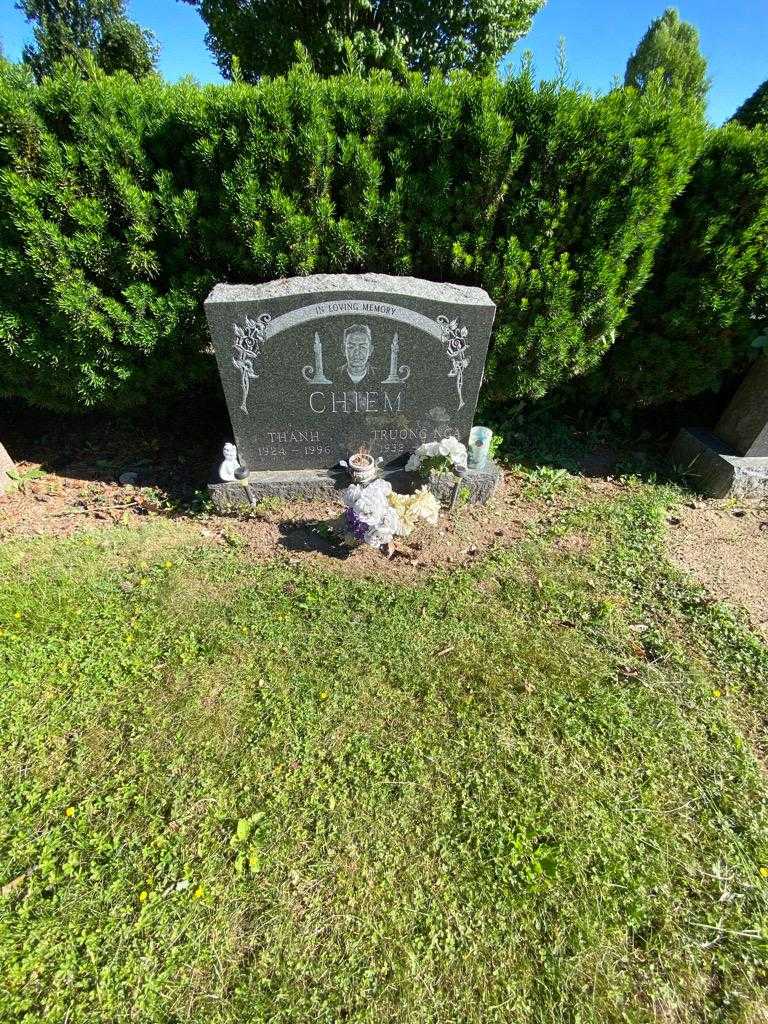 Truong Nga Chiem's grave. Photo 1