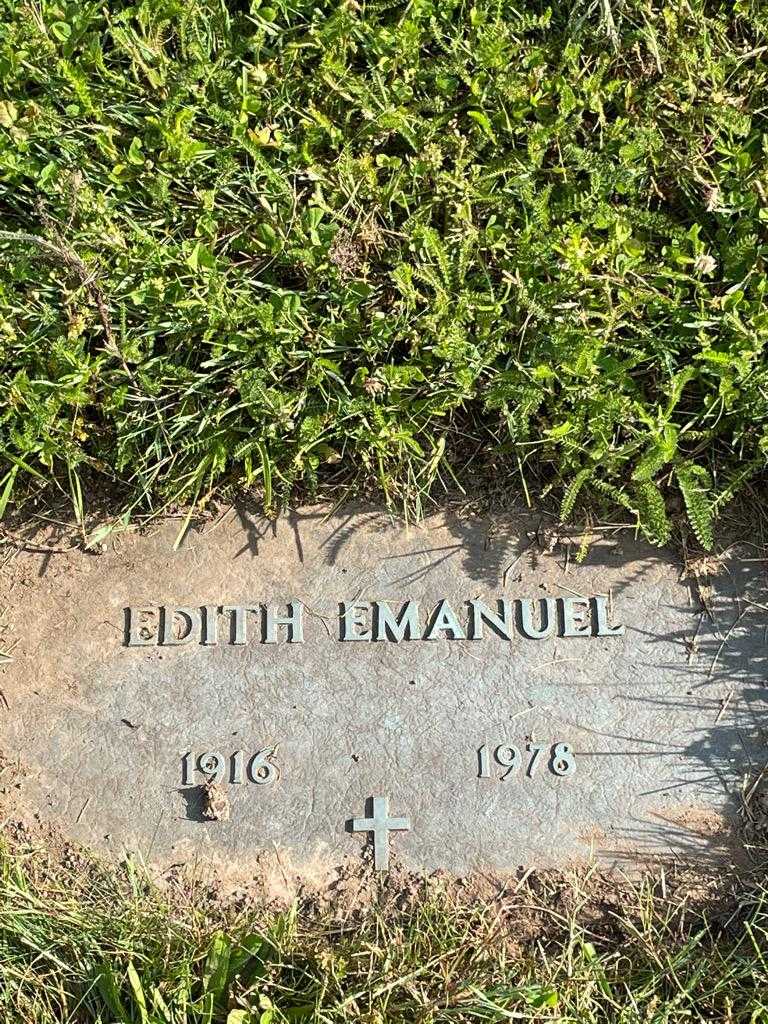 Edith Emanuel's grave. Photo 1