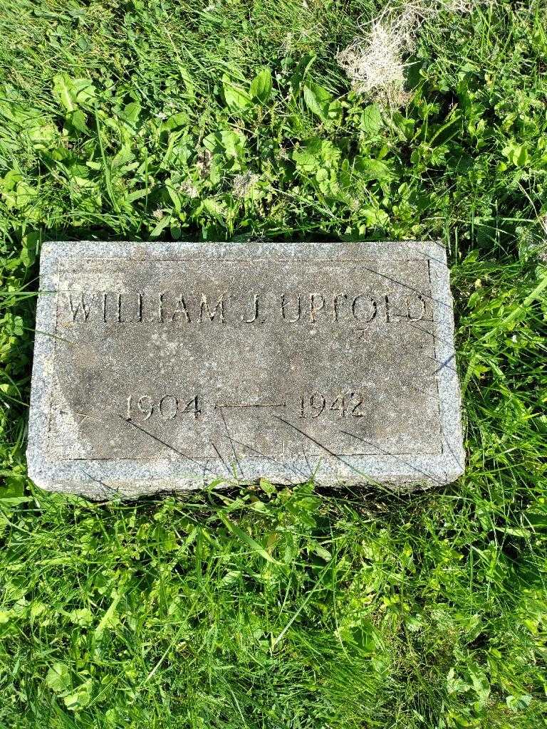 William J. Upfold Junior's grave. Photo 3