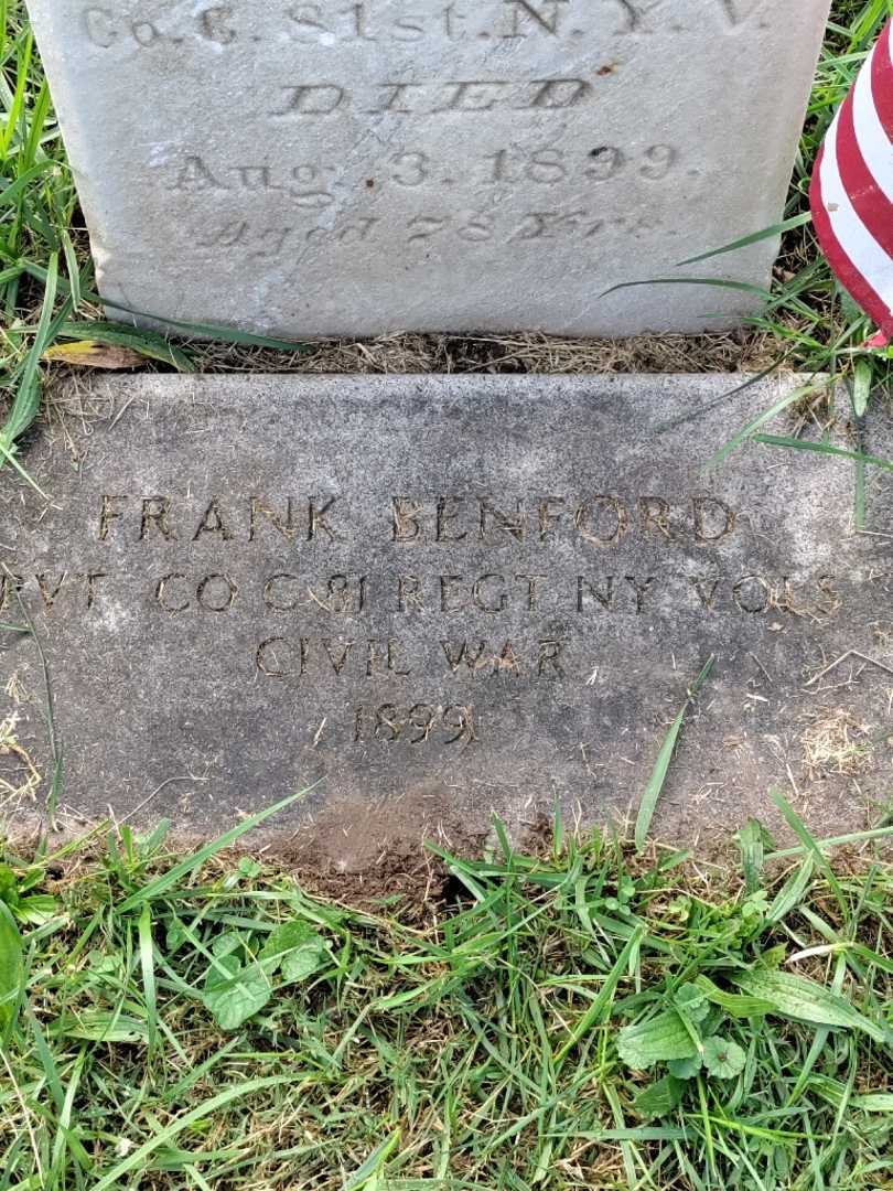 Frank Benford's grave. Photo 4