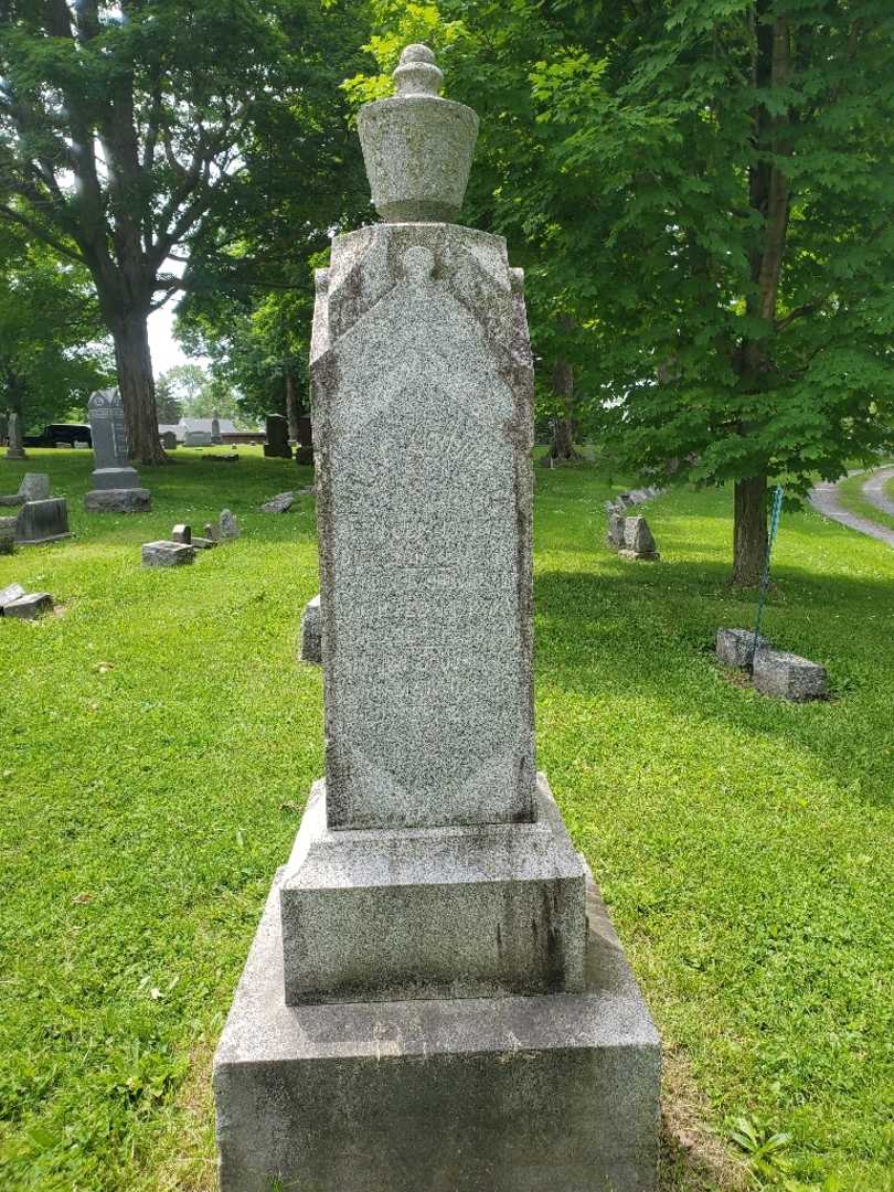 Marion Couvrette's grave. Photo 3