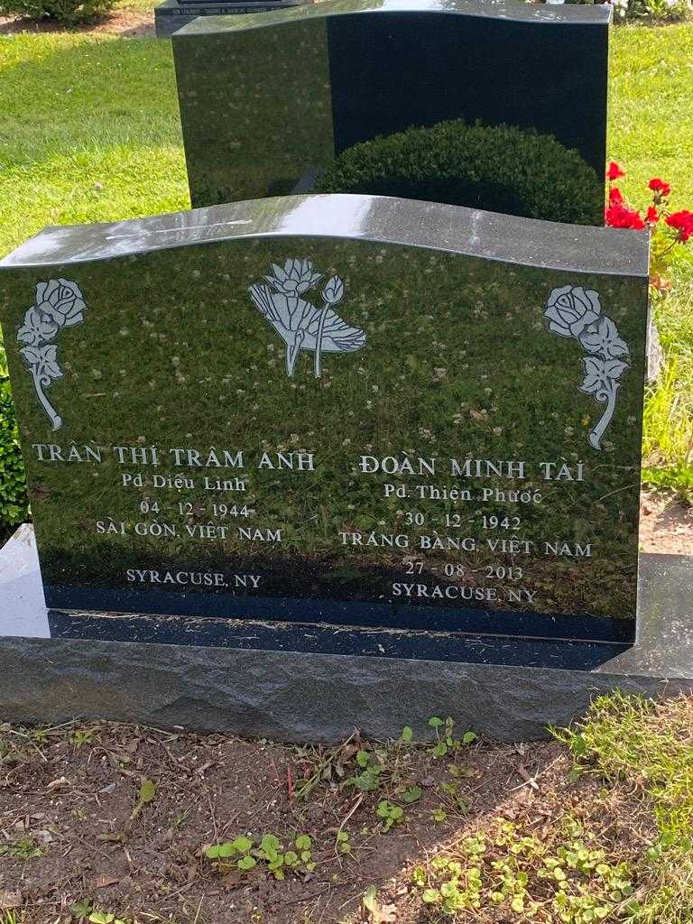Tai Minh Doan's grave. Photo 3