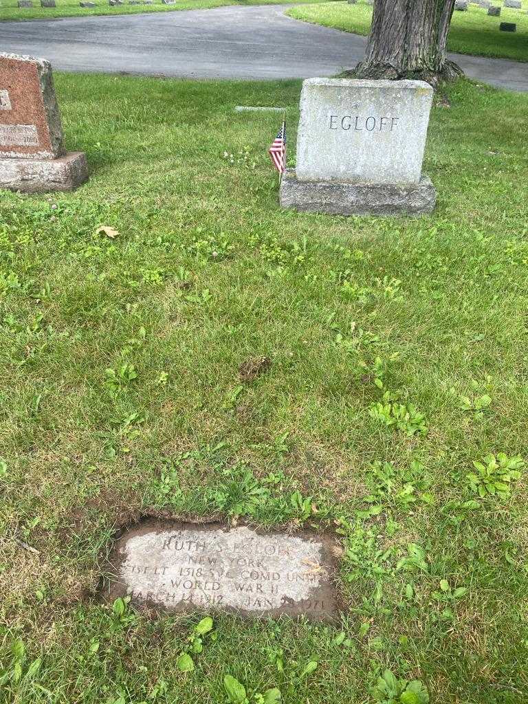 Ruth S. Egloff's grave. Photo 3