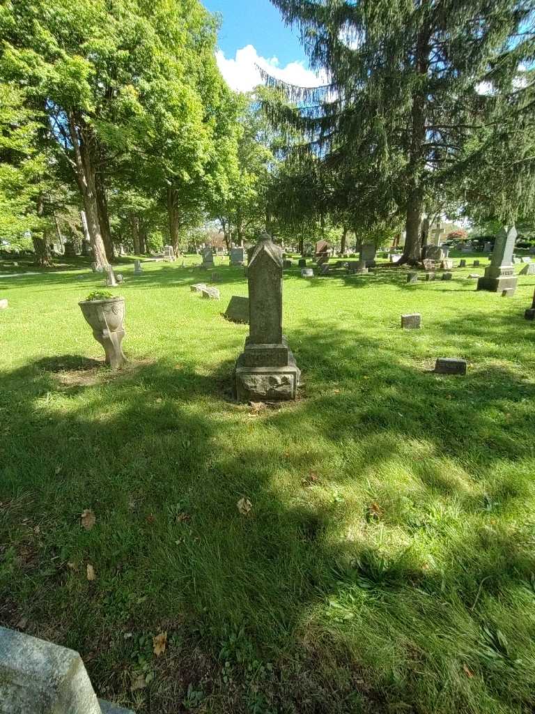 Margaret Weber's grave. Photo 1