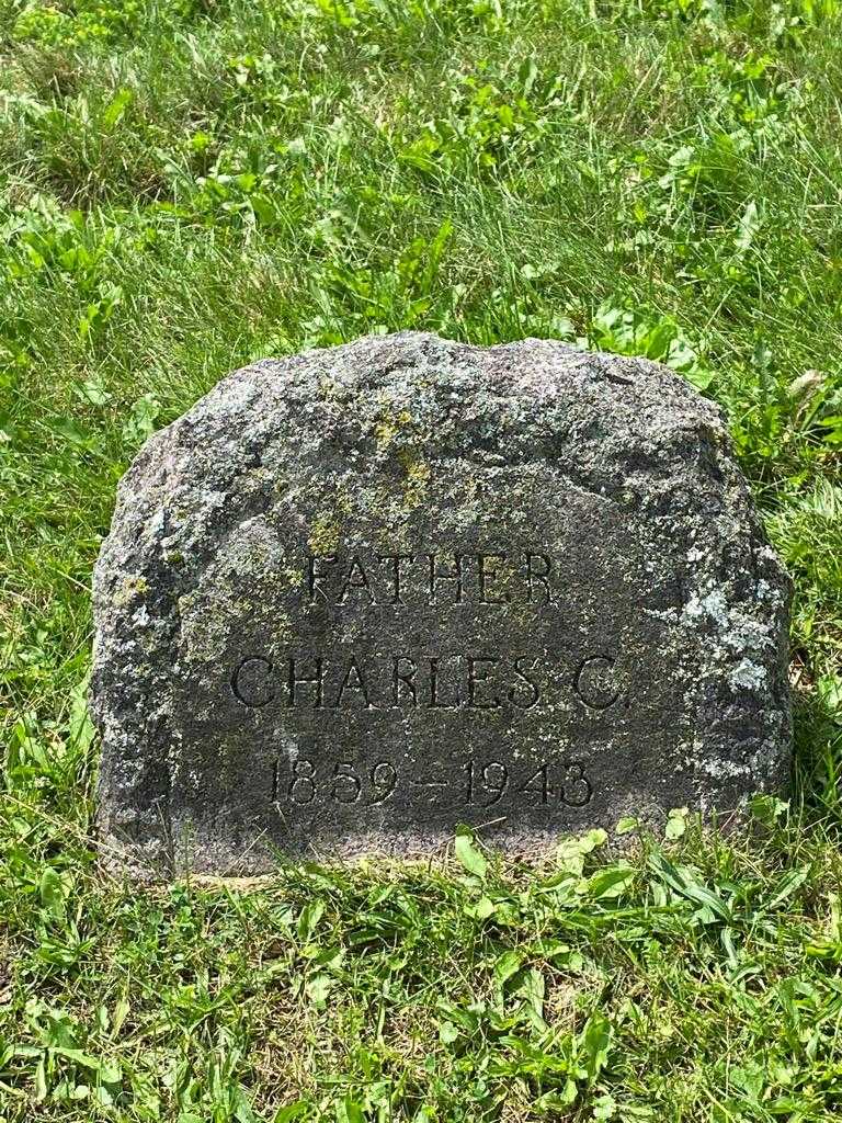 Charles C. Mcleod's grave. Photo 3