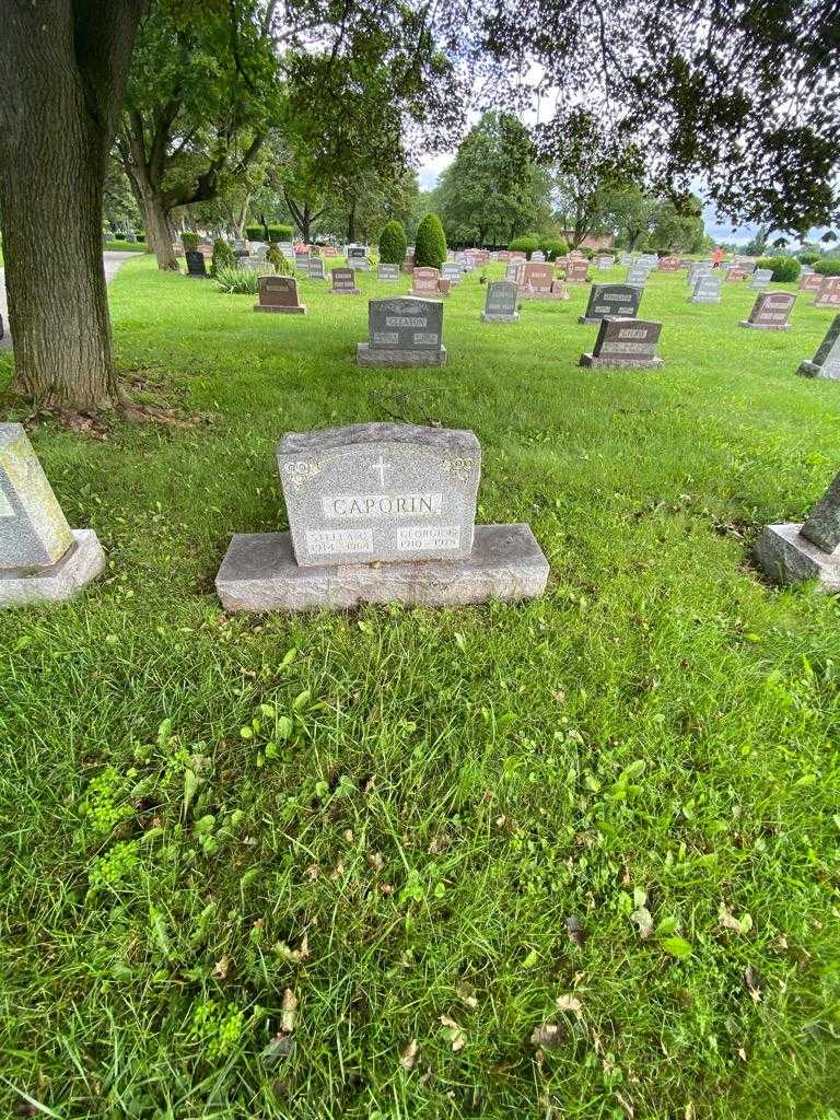 Stella C. Caporin's grave. Photo 1