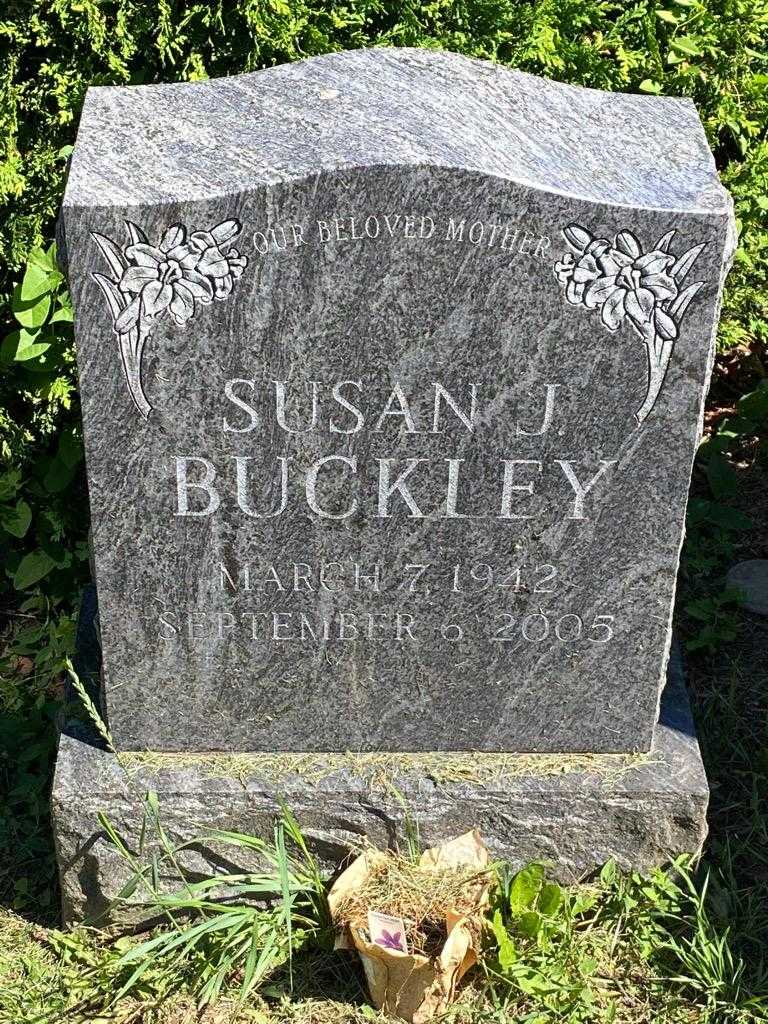 Susan J. Buckley's grave. Photo 3