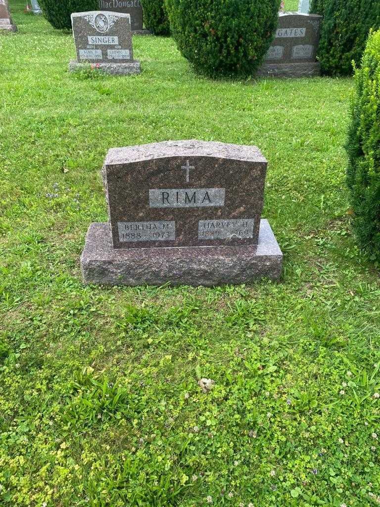 Bertha M. Rima's grave. Photo 2