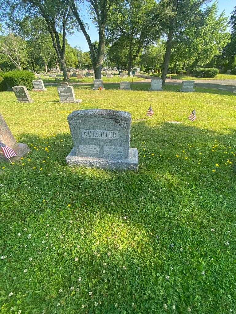 Eunice H. Kuechler's grave. Photo 1