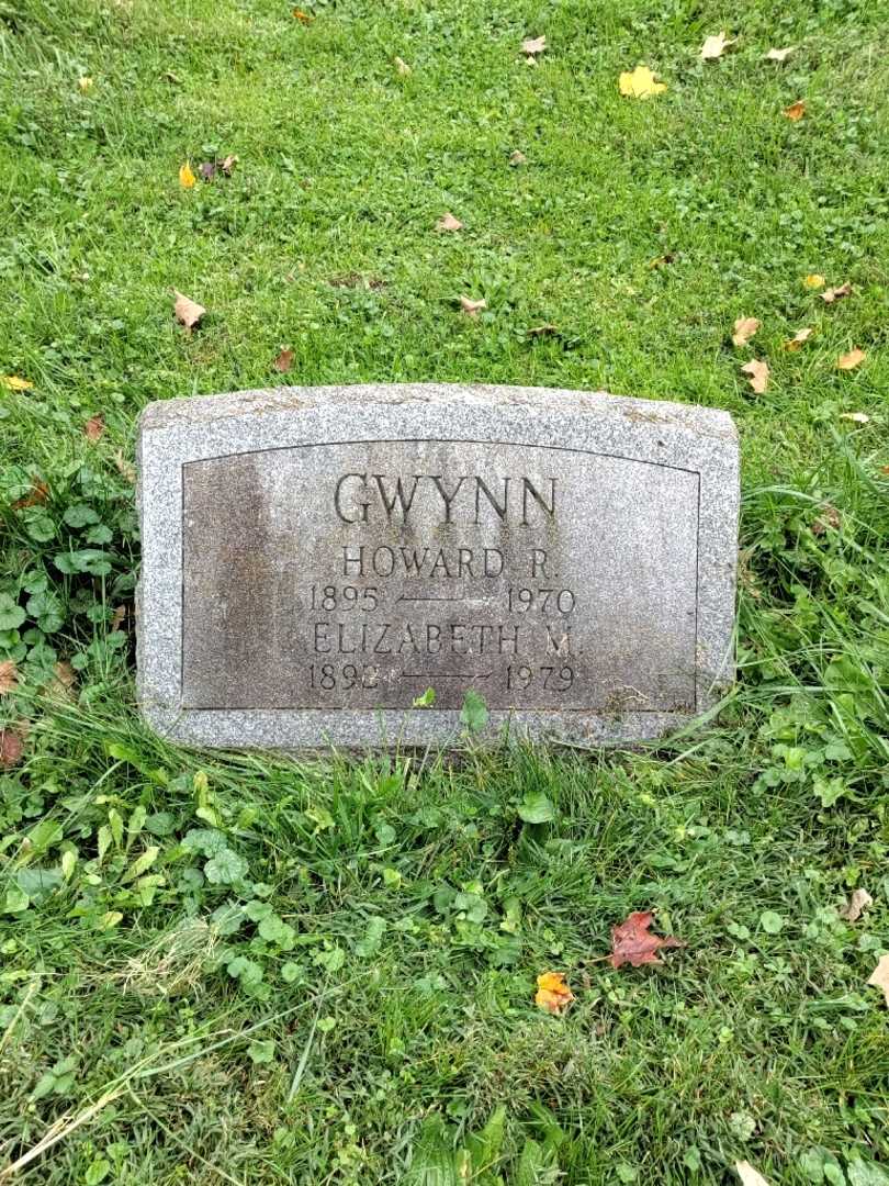 Howard R. Gwynn's grave. Photo 2